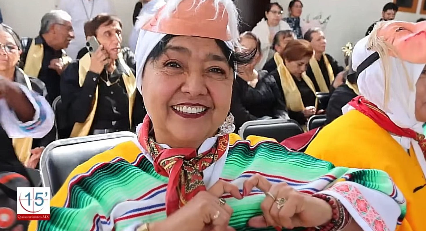Celebra SEDIF a más de 1,500 integrantes de la Casa del Abue